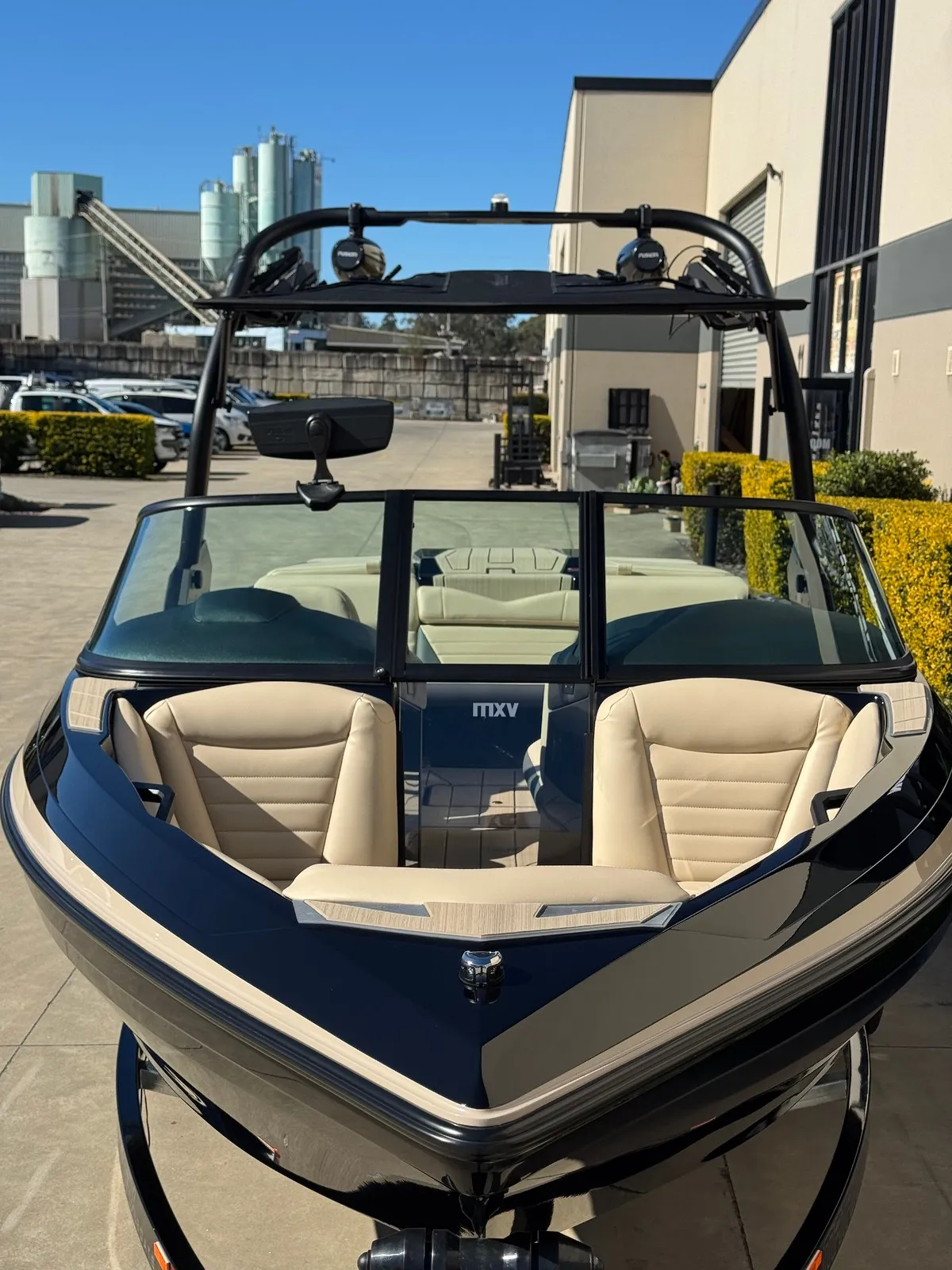 MXV bow seating and walk-through windscreen